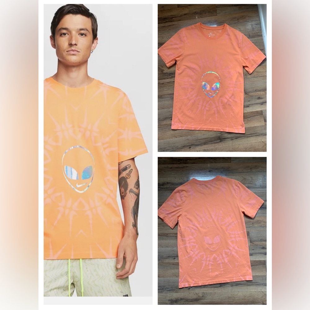 👽Nike The Swoosh is Out There  Reflective Hologram Alien👽Head Tee Shirt Size-S